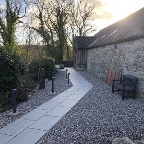 East Cottage Approach