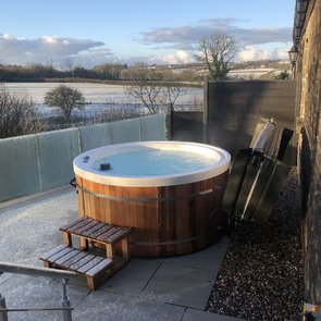 East Cottage Hot Tub